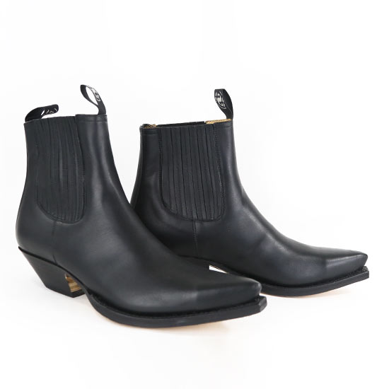 Sendra: Alcalas Western Wear Cuervo Pull Oil Negro ankle boot in black ...